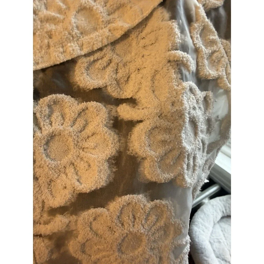 CHANEL Cotton Flocked Top  White Boucle Camelia C 2009 Jacket/Top. Size 40
